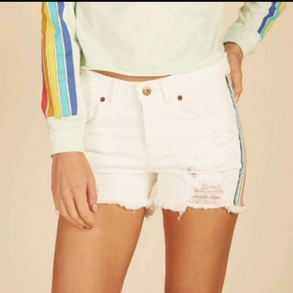 🌈Vintage Havana Whitw Denim Rainbow Shorts🌈